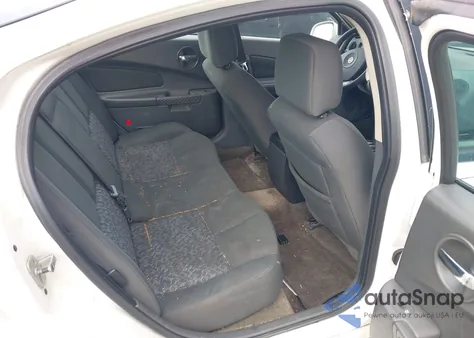 2004 Pontiac Grand Prix Gt1 z USA, uszkodzony, nr VIN 2G2WP522141114363